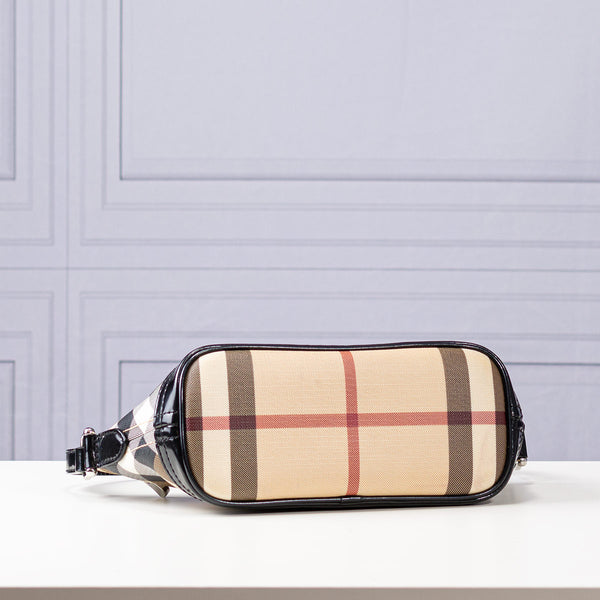 Burberry Super Nova Check Pochette