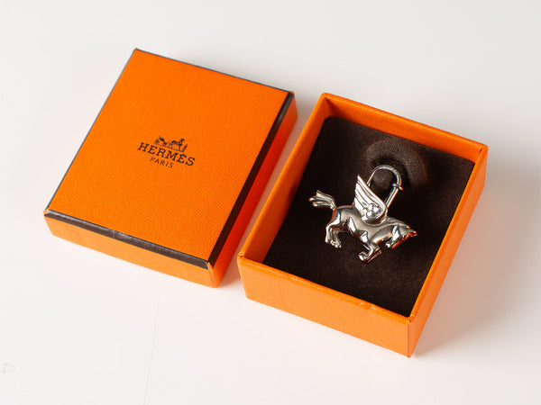 Hermès Pegasus Cadena Lock Charm