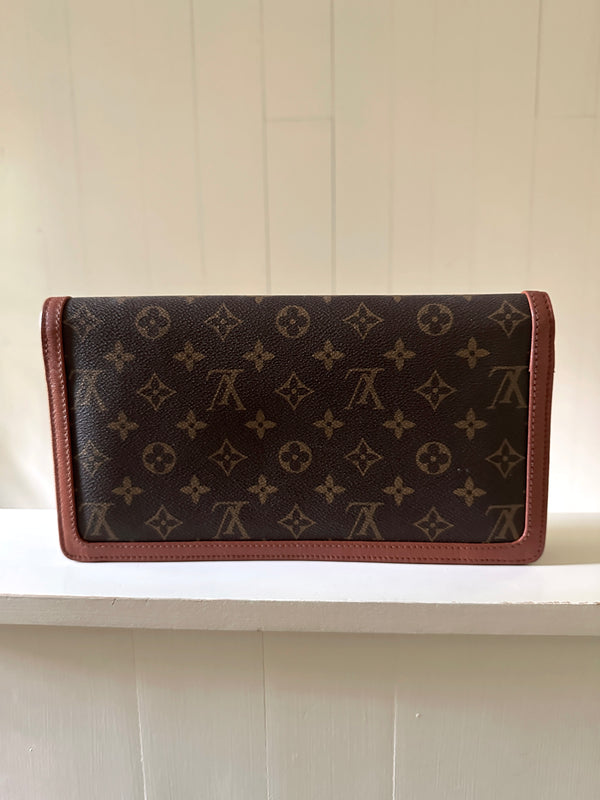 Louis Vuitton Pochette Dame Clutch