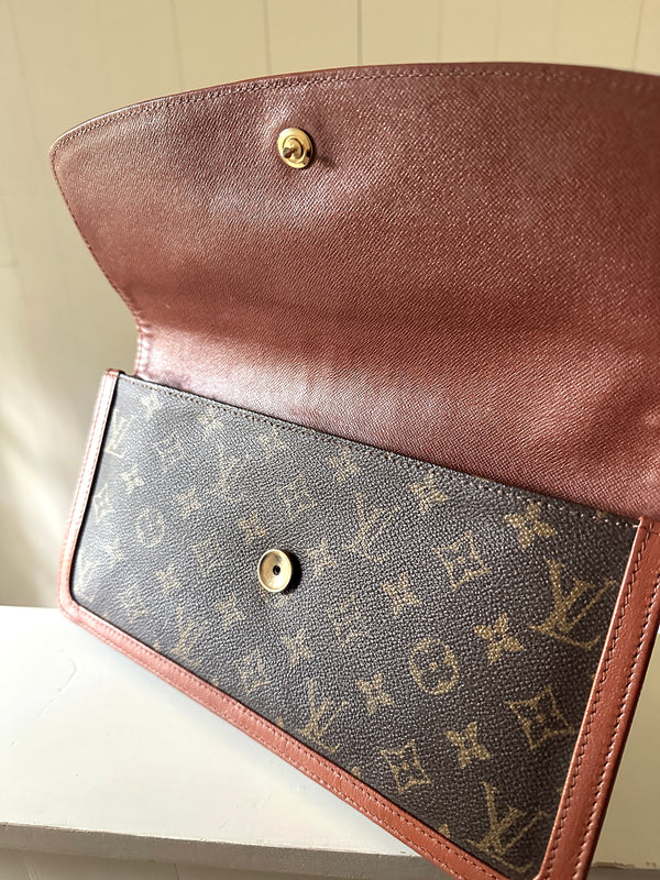 Louis Vuitton Pochette Dame Clutch