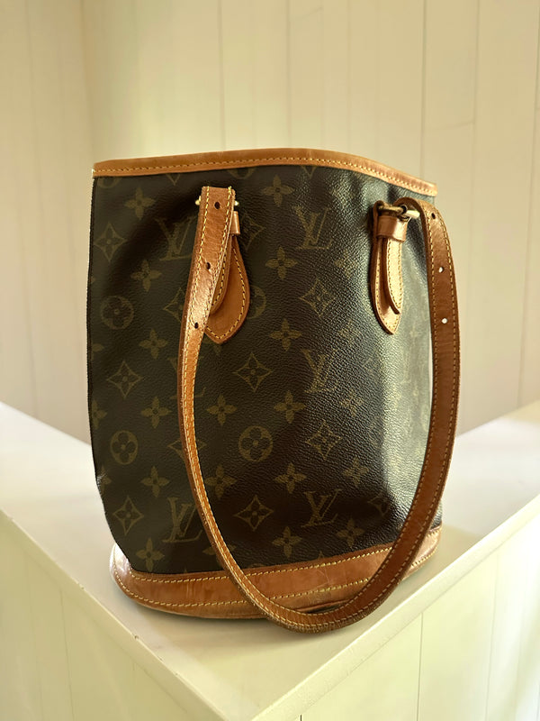 Louis Vuitton Monogram Petit Bucket PM