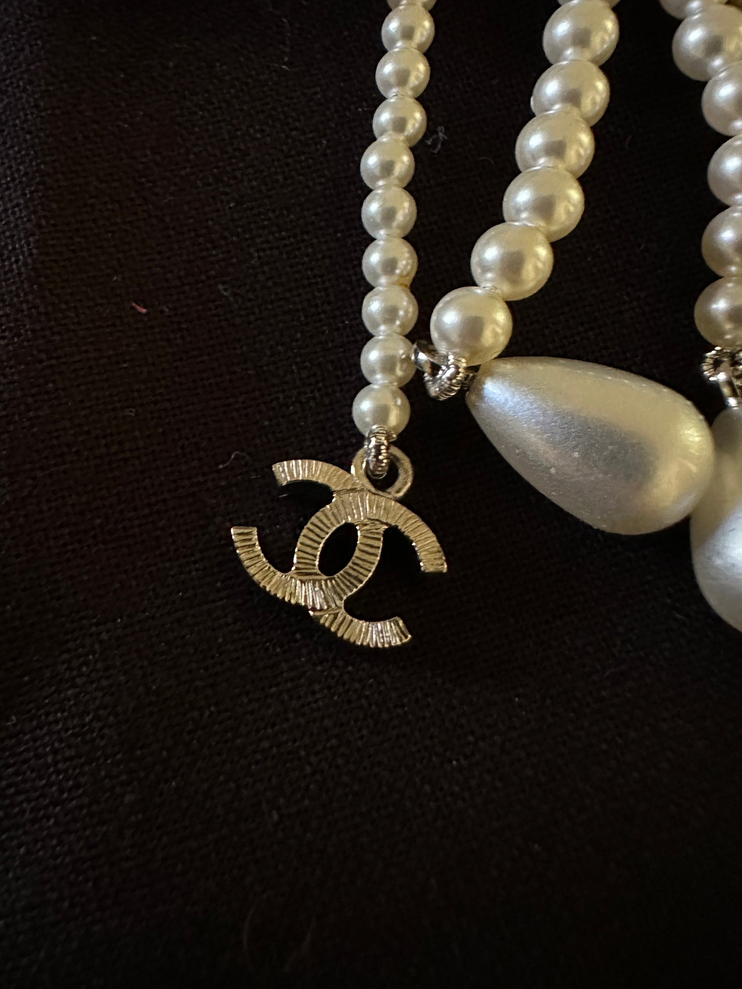Chanel Faux Pearl &amp; Strass Bow Brooch