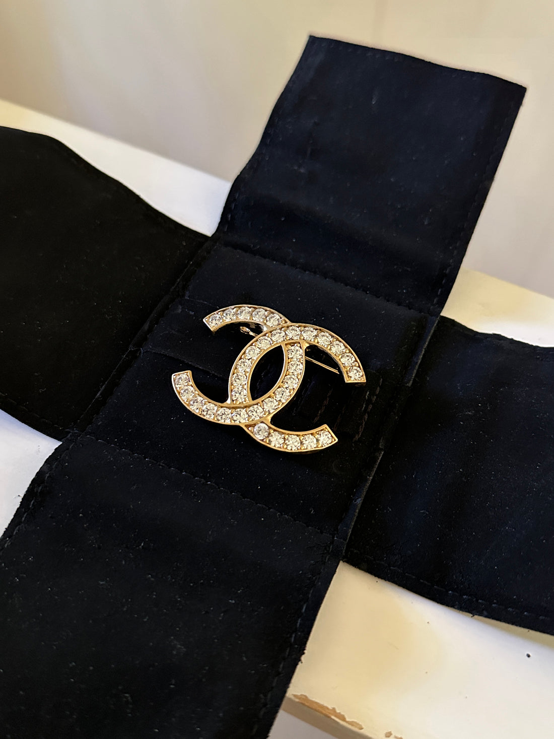 Chanel Vintage Strass CC Brooch
