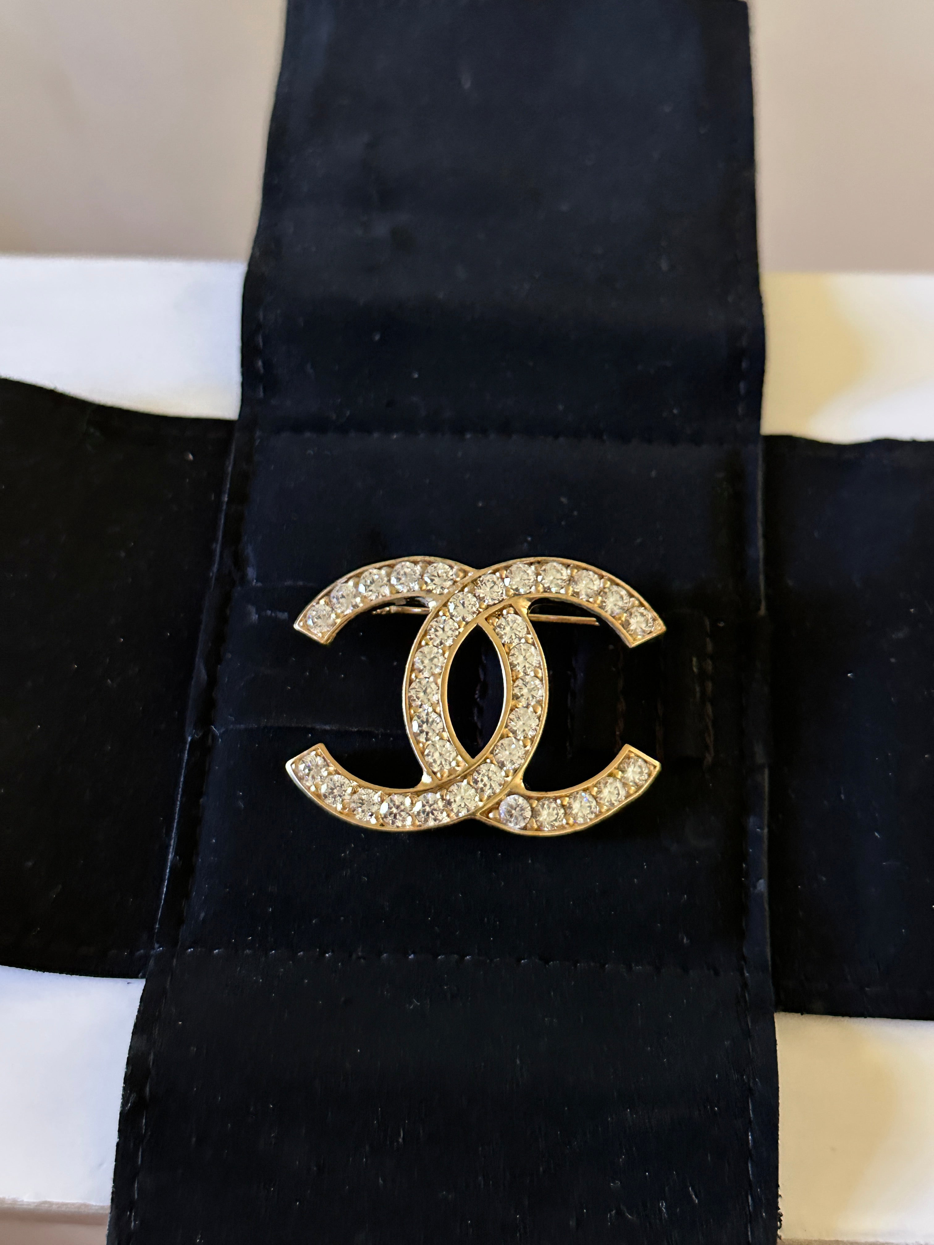 Chanel Vintage Strass CC Brooch