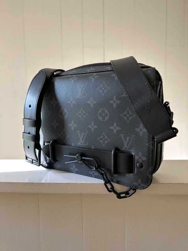 Louis Vuitton Steamer Messenger