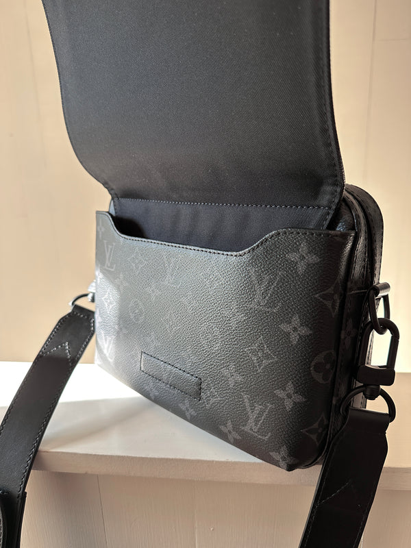 Louis Vuitton Steamer Messenger