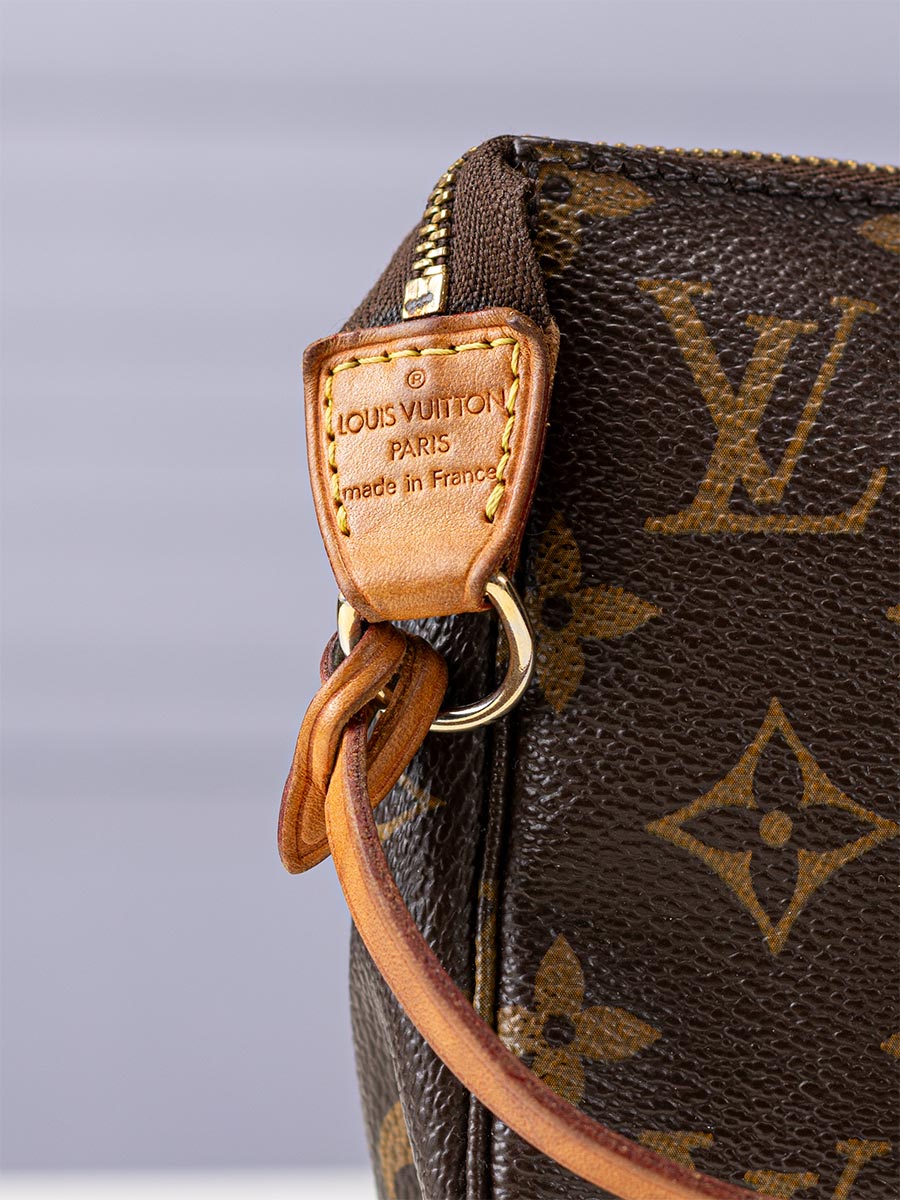 Louis Vuitton Monogram Pochette Accessoires