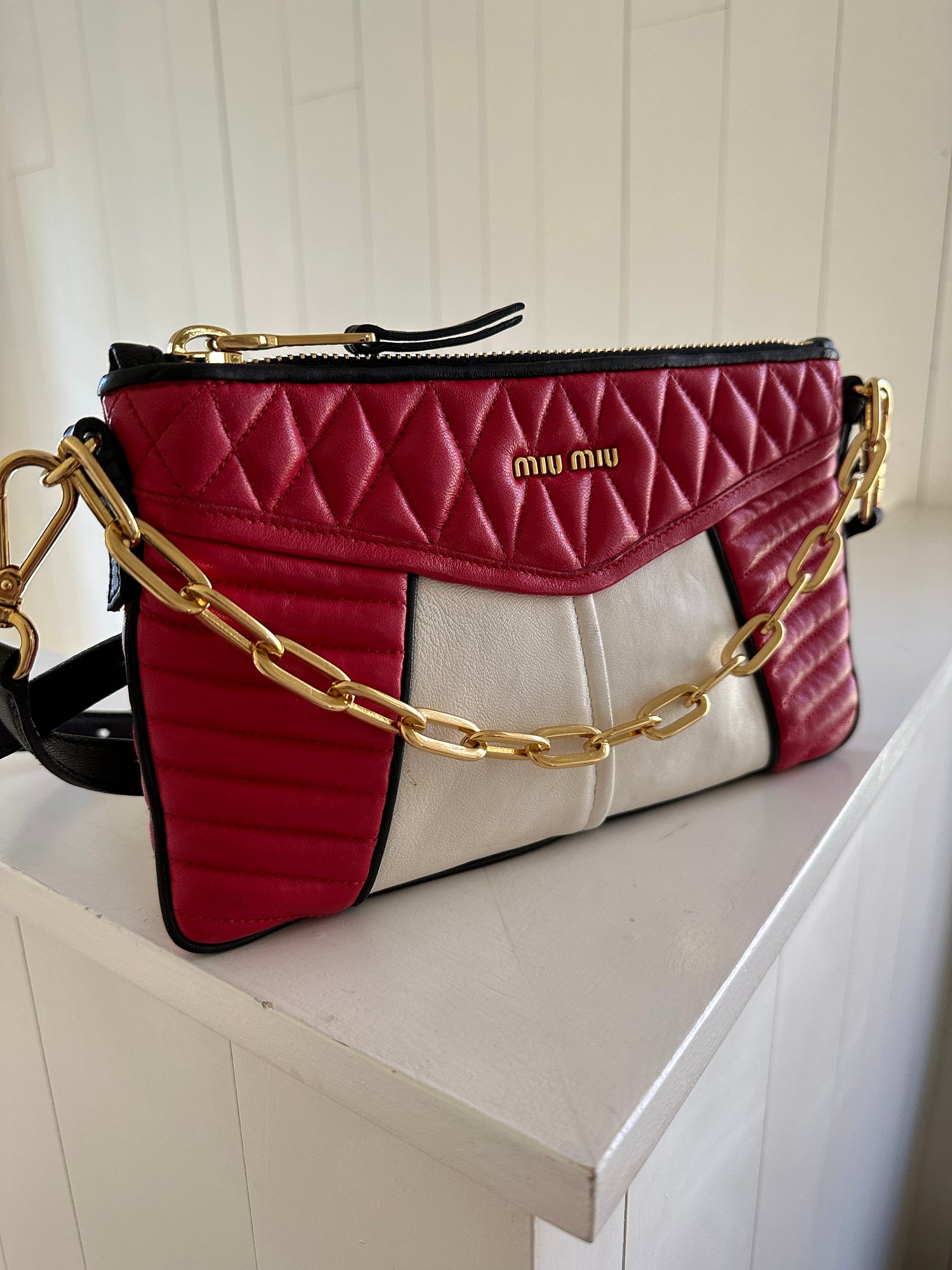 The Chain Link Leather Crossbody Red