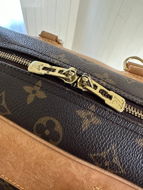 Louis Vuitton Monogram Deauville Zippers