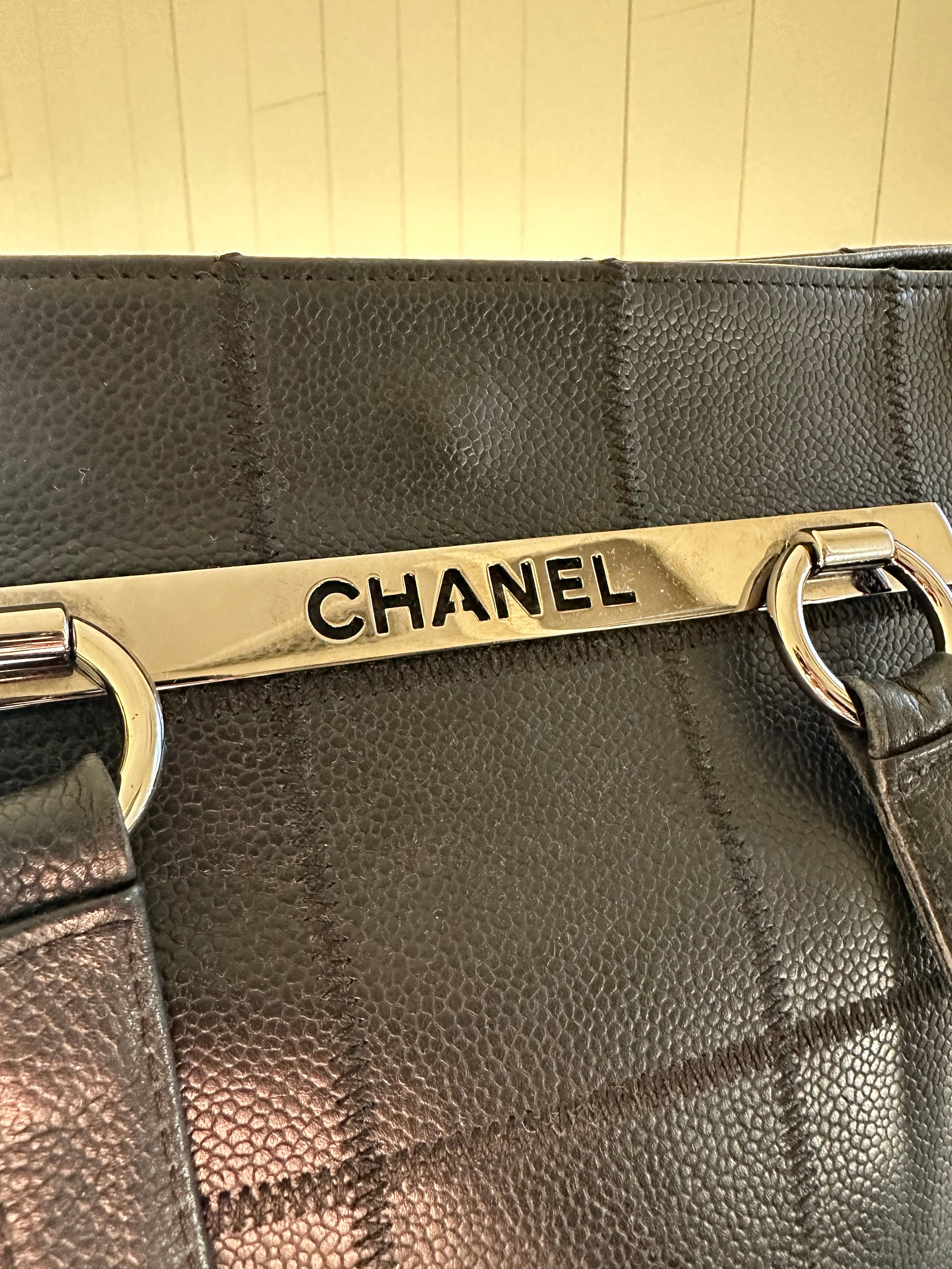 Chanel LAX Shopper Logo