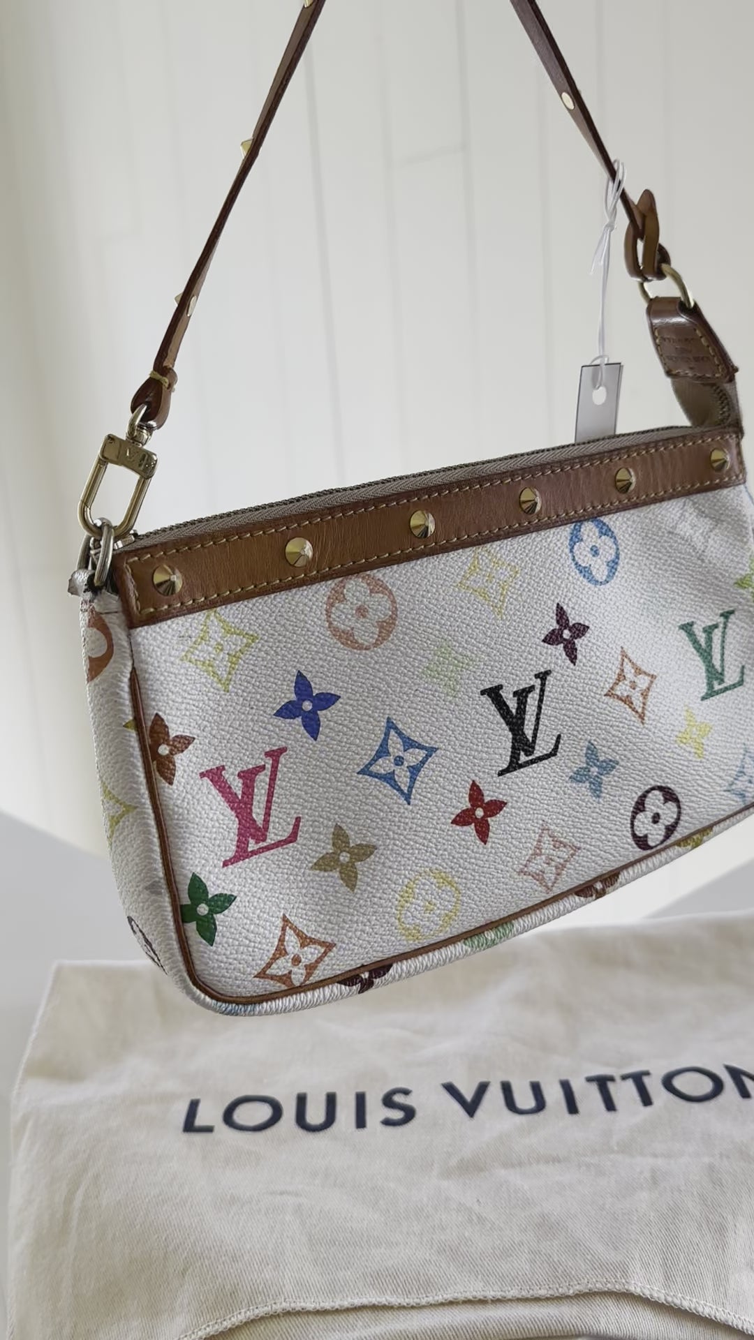 Louis Vuitton Monogram Takashi Murakami Pochette Accessoires Video